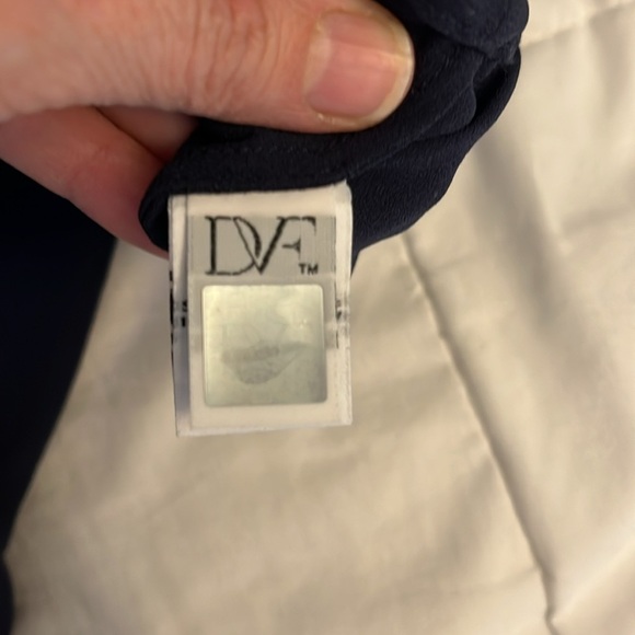 Diane von Furstenberg 'Lucy' Blouson
Jumpsuit Navy Blue Size 4, Wide Leg Flowy - Picture 11 of 17